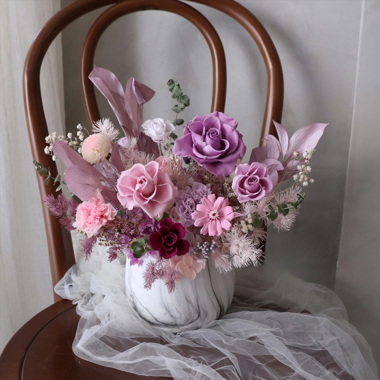 紫粉色永生桌花