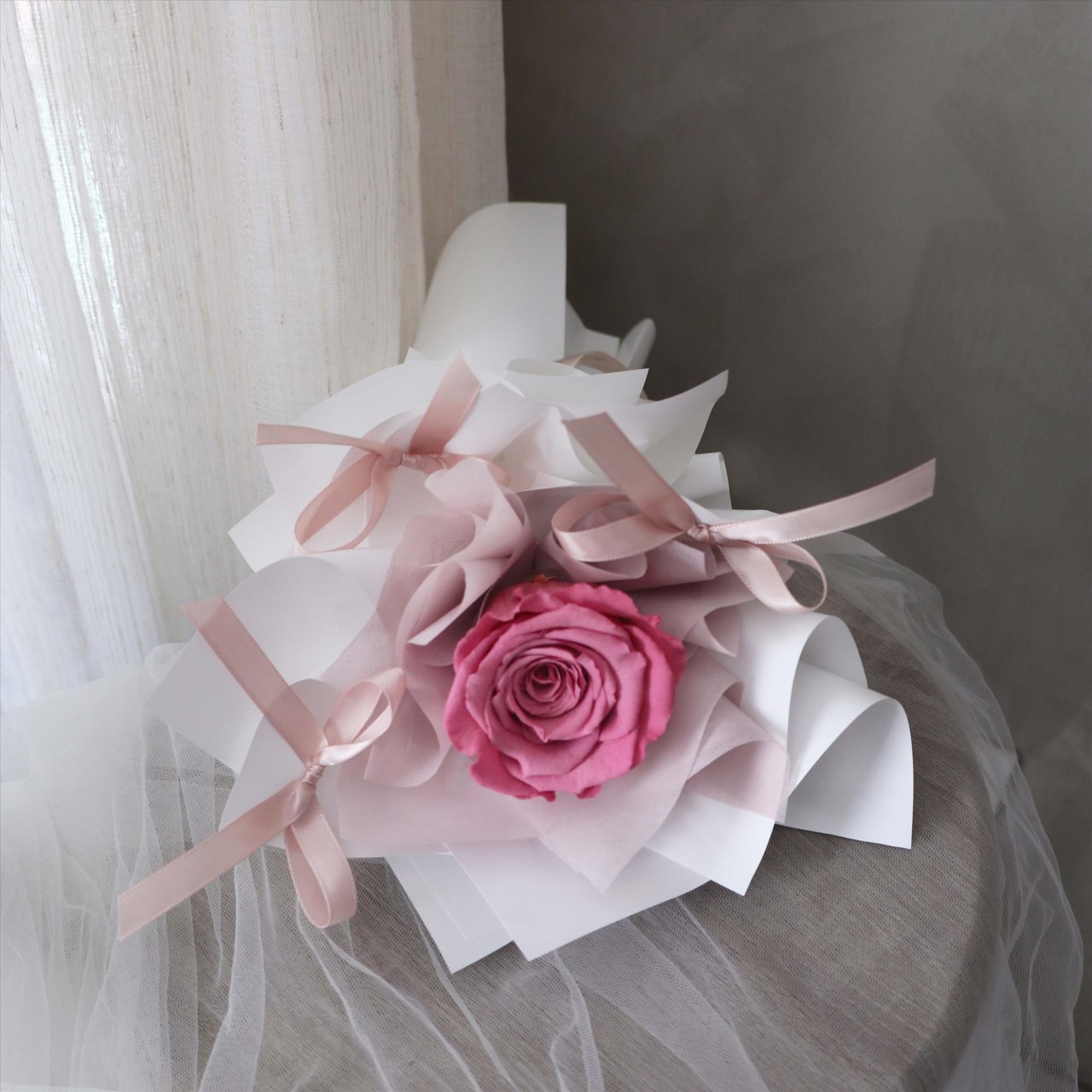 芭蕾風永生花束