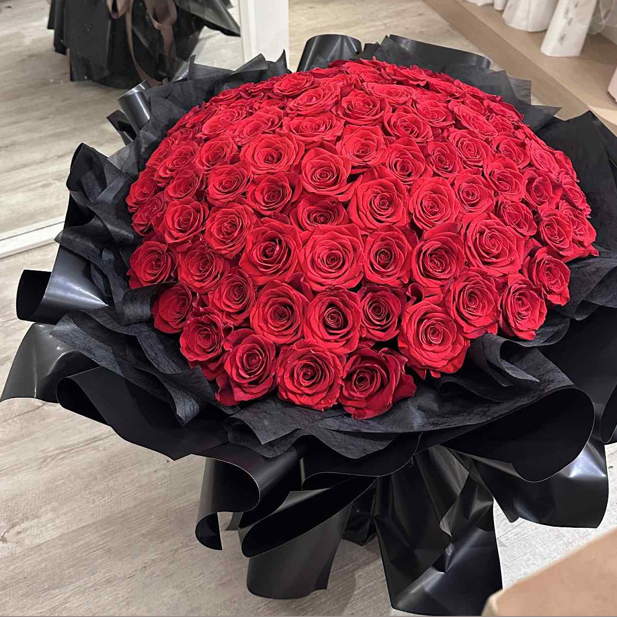 99朵進口玫瑰鮮花束