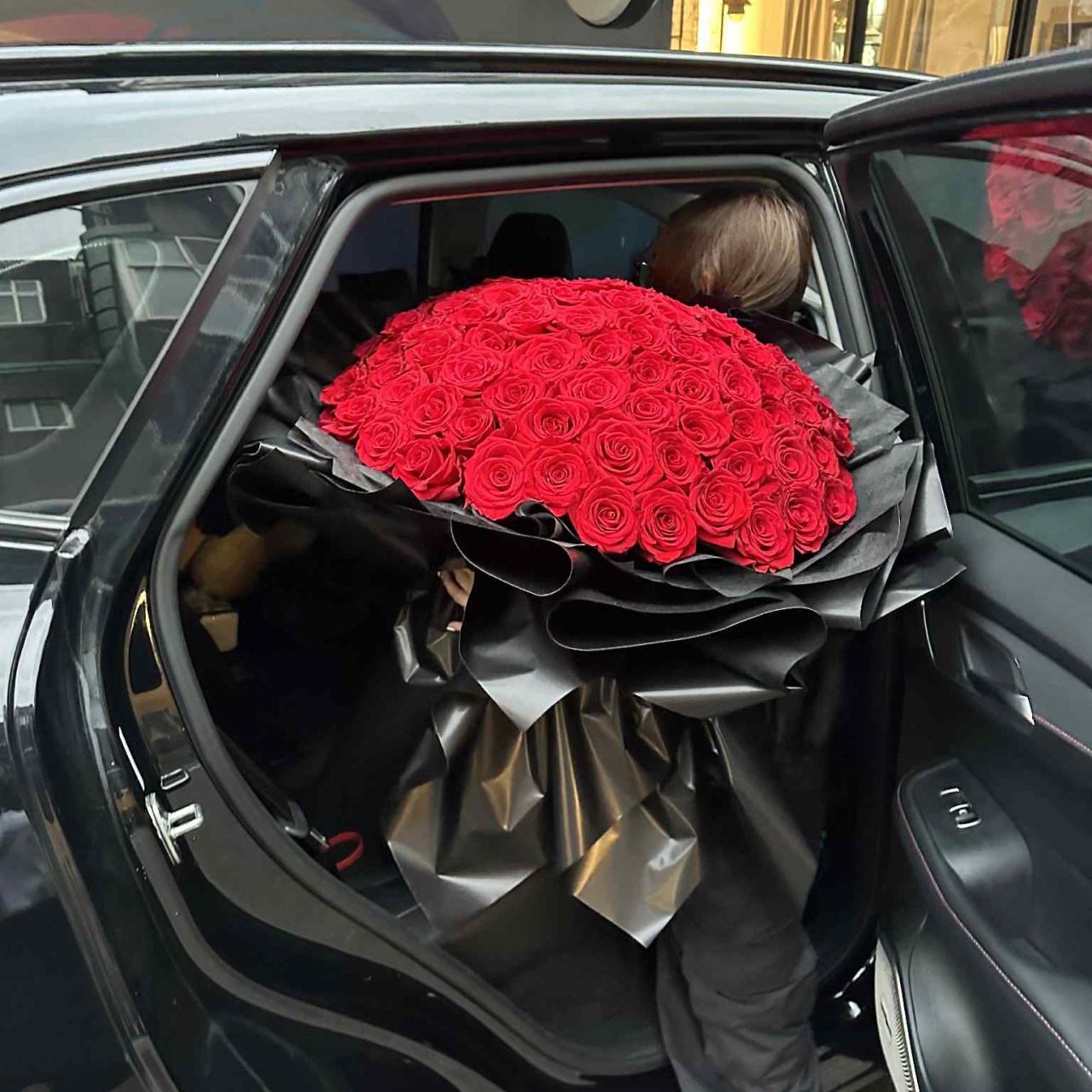 99朵進口玫瑰鮮花束