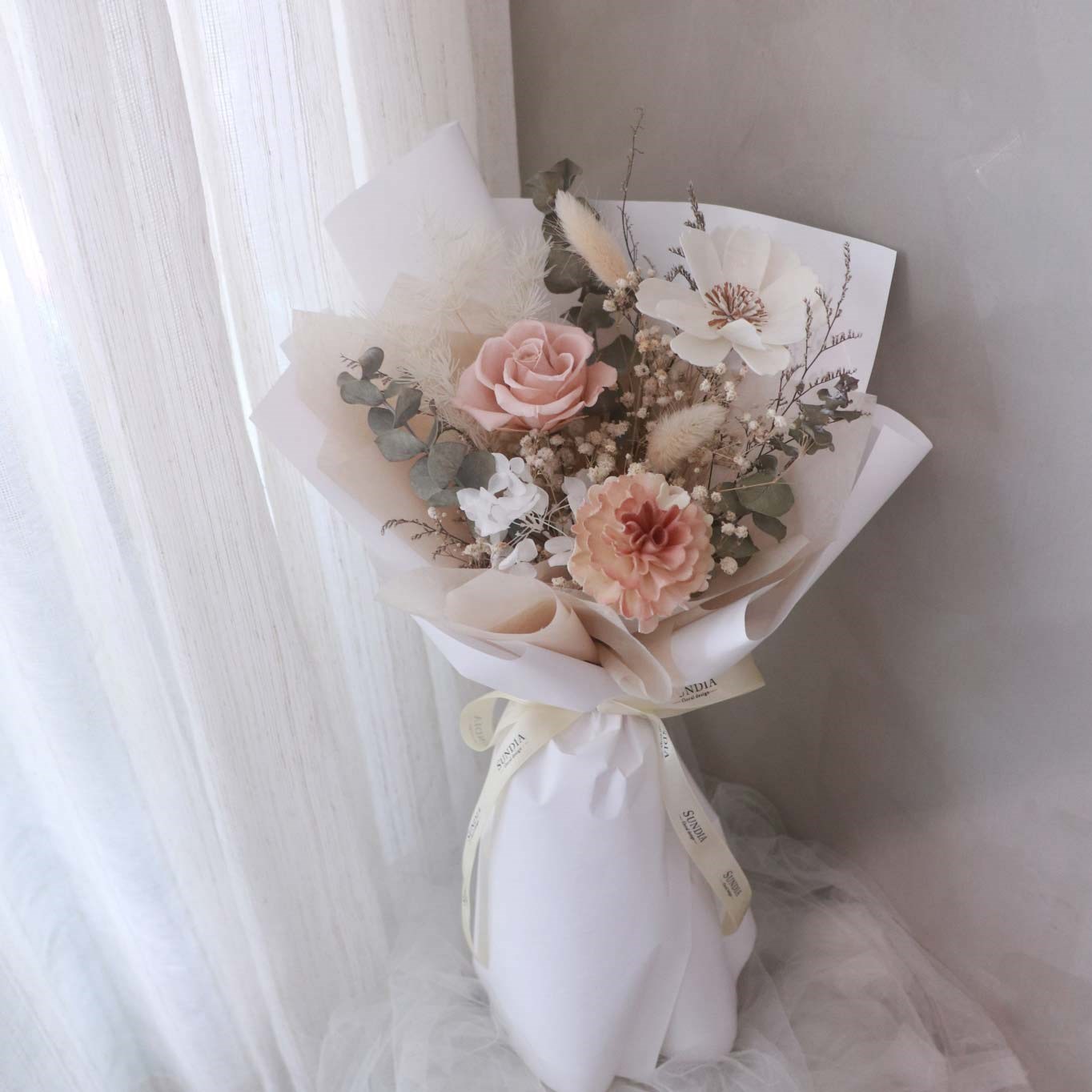 奶杏溫柔系永生花束