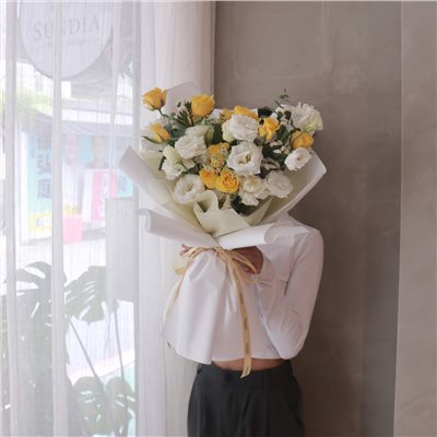 黃白系鮮花花束