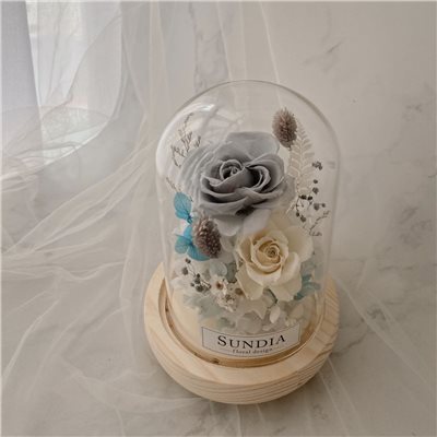 莫蘭迪藍永生花玻璃罩夜燈