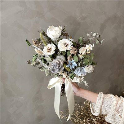 春天的風純淨乾燥捧花
