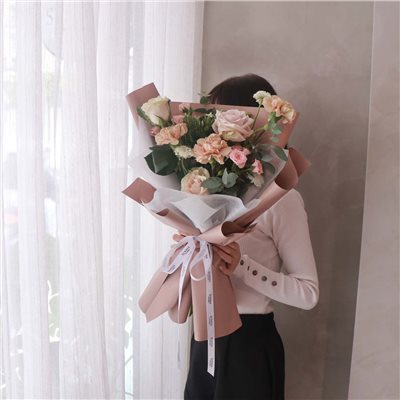 溫暖奶茶母親節鮮花花束
